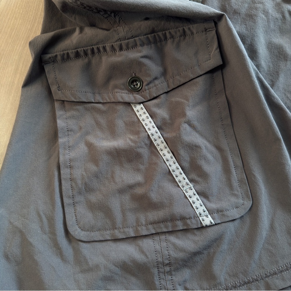 Title Nine Women's Gray Cargo Skirt - Picture 3 of 5